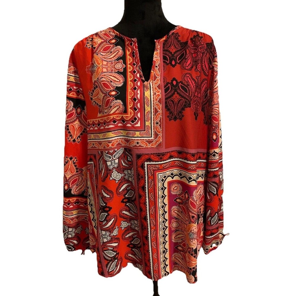 Chicos Size 2 Top Womens Large Red Mixed Paisley Scarf Print V Neck Artsy